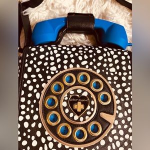 Betsey Johnson Hotline “Rotary Phone crossbody bag”New without tags Retro/Rare